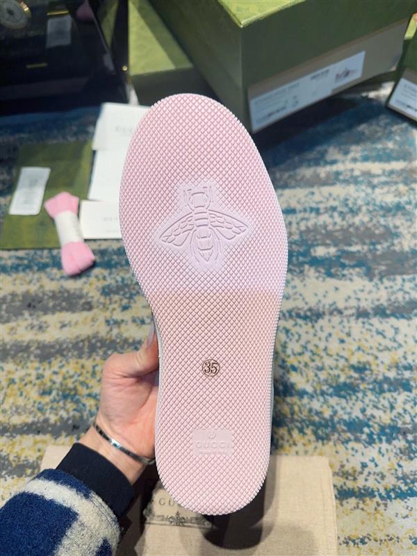 20243521350556 28011